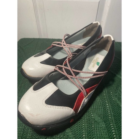 Golfstream Shoes - Golfstream women Criss-Cross gold shoe US 10M EUC